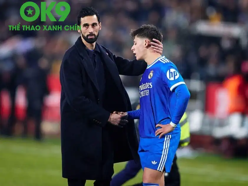 HLV Arbeloa sẽ còn rất nhiều việc phải làm nếu muốn giúp Real Madrid tìm kiếm những danh hiệu ở mùa giải năm nay (Ảnh: Goal) HLV Arbeloa sẽ còn rất nhiều việc phải làm nếu muốn giúp Real Madrid tìm kiếm những danh hiệu ở mùa giải năm nay (Ảnh: Goal)